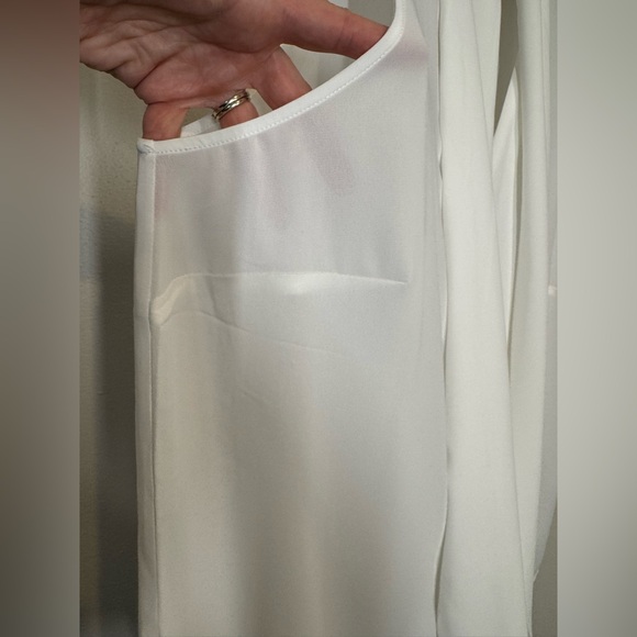 Eloquii White Sleeveless Blouse - Picture 5 of 8